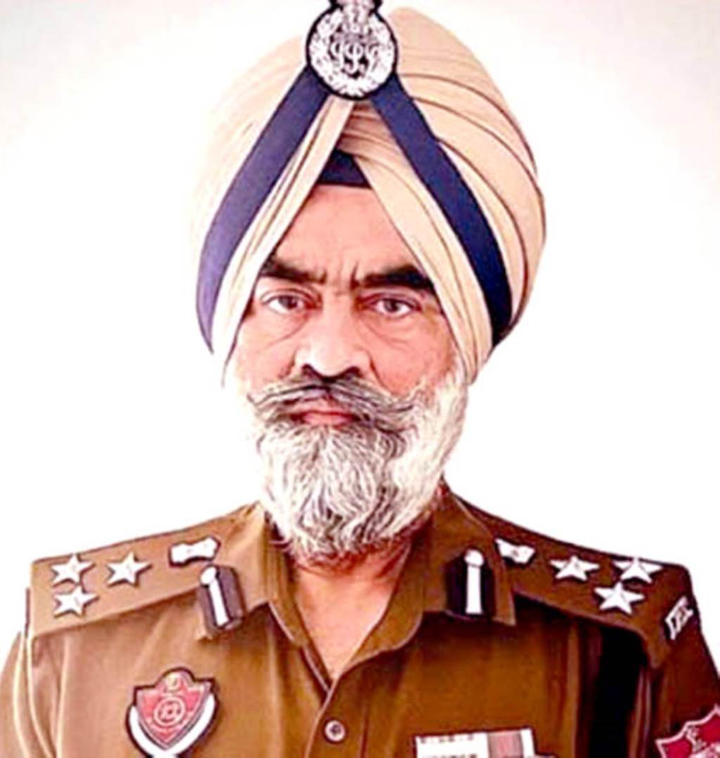 Suspended DIG Bhullar files bail plea in CBI court